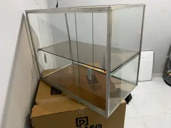 Vitrina nueva 3500  en santo domingo dn