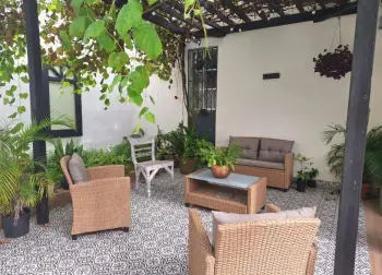 Venta de casa en punto centrico de los jardines