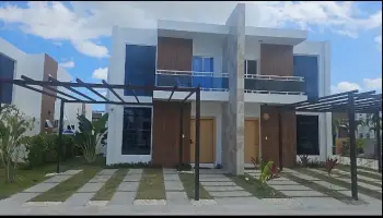 Town house en venta en vista cana amueblada