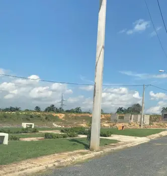 Venta ded solares con todos los servicios incluidos en residencial de