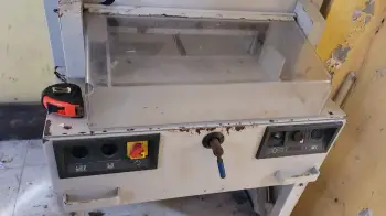 Vendo guillotina electrica 19x25