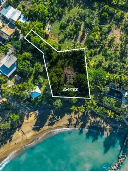 Terreno en venta frente a la playa en boca de chavón