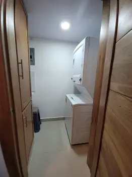 Alquilo apartamento amueblado 5to piso con ascensor en zona universita