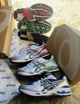 Tenis teni oasics ultimate 2k25