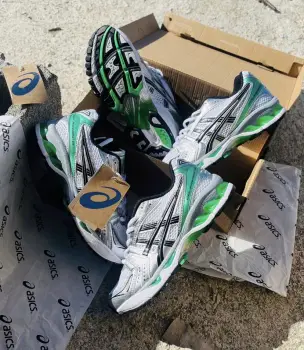 Tenis oasics last edition 2k25