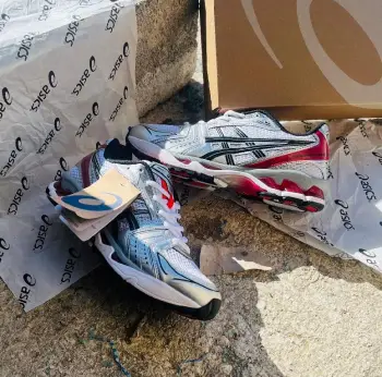 Tenis oasics ultimatum 2k25