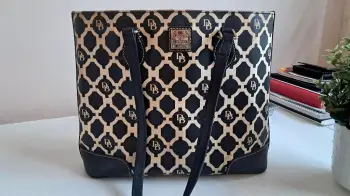 Cartera dooeny  bourke