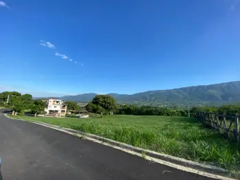 Solar en venta en proyecto cerrado en rd