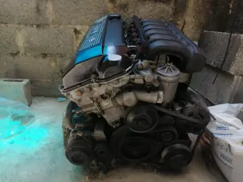Motor-bmw- m50-b25