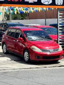 Nissan versa 2007  en santo domingo oeste