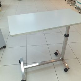 Mesa para comer en la cama plus en santo domingo oeste