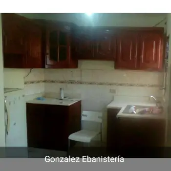 Reparacion de cocinas en madera