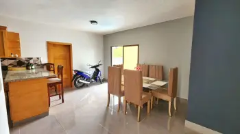 Vendo majestuosa casa moderna en jarabacoa  a 2 minutos del pueblo