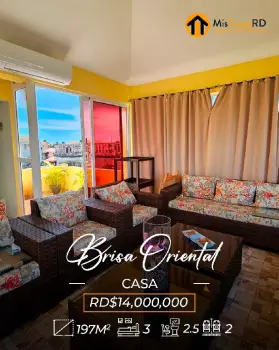 Casa en venta en urb. brisa oriental de 3 niveles en santo domingo est
