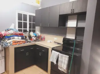 Mueble de cocina en hidrofugo color negro