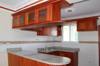 Renta de apartamento en segundo nivel en gurabo