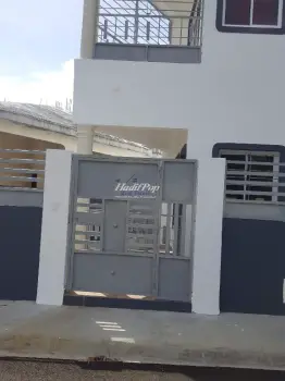 Bonito apartamento ubicado en la urbanización torre alta.  primer nive
