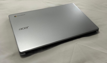 Nueva laptor acer 315 crhomebook