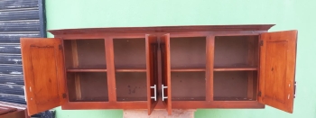 Gabinete en madera para cocina de cuatro