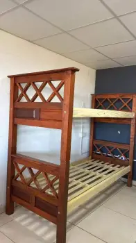 Camarote pequeño en madera