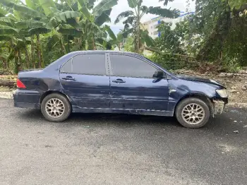 Mitsubishi lancer 2003