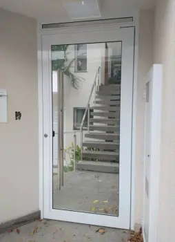 Puertas comercial de aluminio seguridad y estilo para tu negocio!