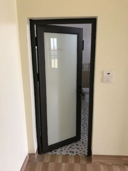 Puertas p40 durabilidad y diseño en una sola pieza.