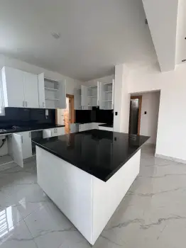 Alquilo apartamentos ubicados en brisa oriental