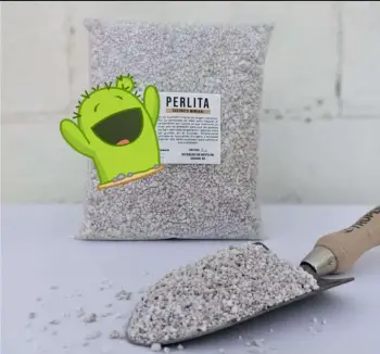 Perlita sustrato mineral para plantas