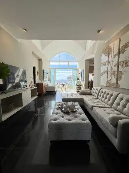 Penthouse en alquiler de 1 habitación en bella vista