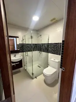 Se alquila apartamento ubicado en evaristo morales