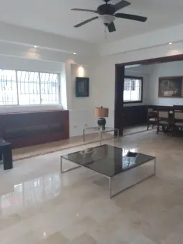 Apartamento en alquiler amueblado en bella vista