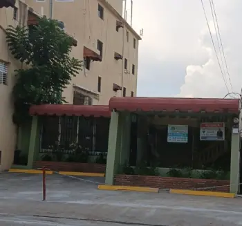 Renta locales comerciales o 1er piso completo 8298651242