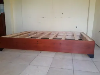 Base de cama desarmable util para llevar donde vayas