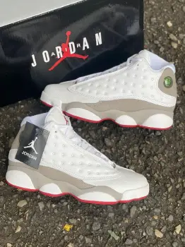 Tenis teni nike air jordan retro 13 ultimate real university 2025