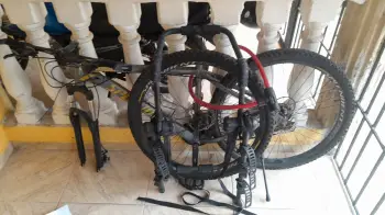 Bicicleta splendent aro 29 cuadro aluminio suspension delantera.