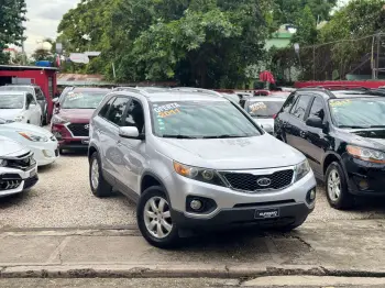 Kia sorento lx 2011