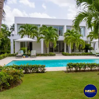 Se vende villa con vista al mar caribe en playa nueva romana