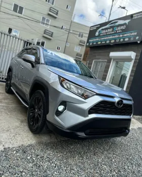 Toyota rav4 xle 2021