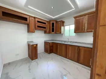 Hermosa casa en venta ubicado en el sector prado oriental