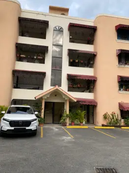 Se vende apartamento 4to nivel ubicado en alma rosa ii   santo domingo