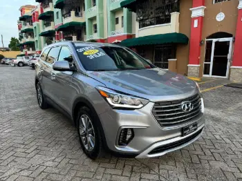 Hyundai santa fe sport 42 tres filas de asientos año 2018
