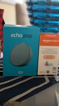 Se vende nuevo en su caja echo pop  alexa y bombilla inteligente. tien