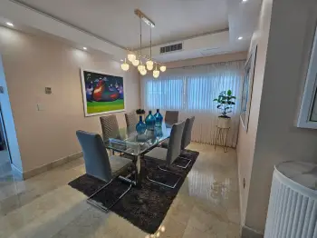 Apartamento en alquiler en bella vista con vista al mar 3 habitaciones