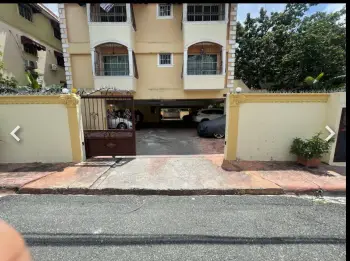 Alquiler apartamento 2do nivel  en brisa oriental santo domingo este.