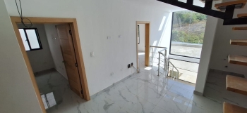Se vende una casa en arroyo hondo iii