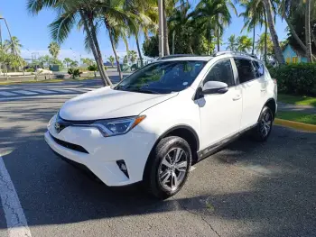 2018 toyota rav4 xle