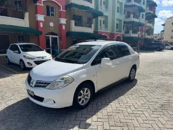 Nissan tilda año 2012