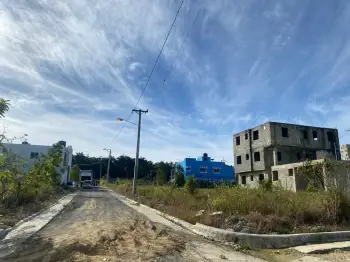 Solar de 168 m2 con titulo definitivo
