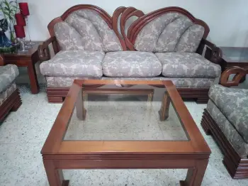 Juego de muebles en caoba en santo domingo oeste